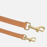 Elegant håndlavet hundesnor i glat læder cognac farve og messing